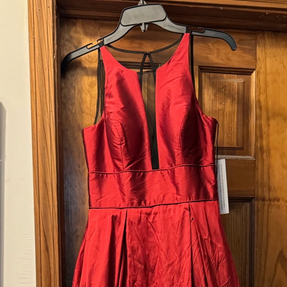 Elegant NWT Aidan Mattox Ruby Evening Gown